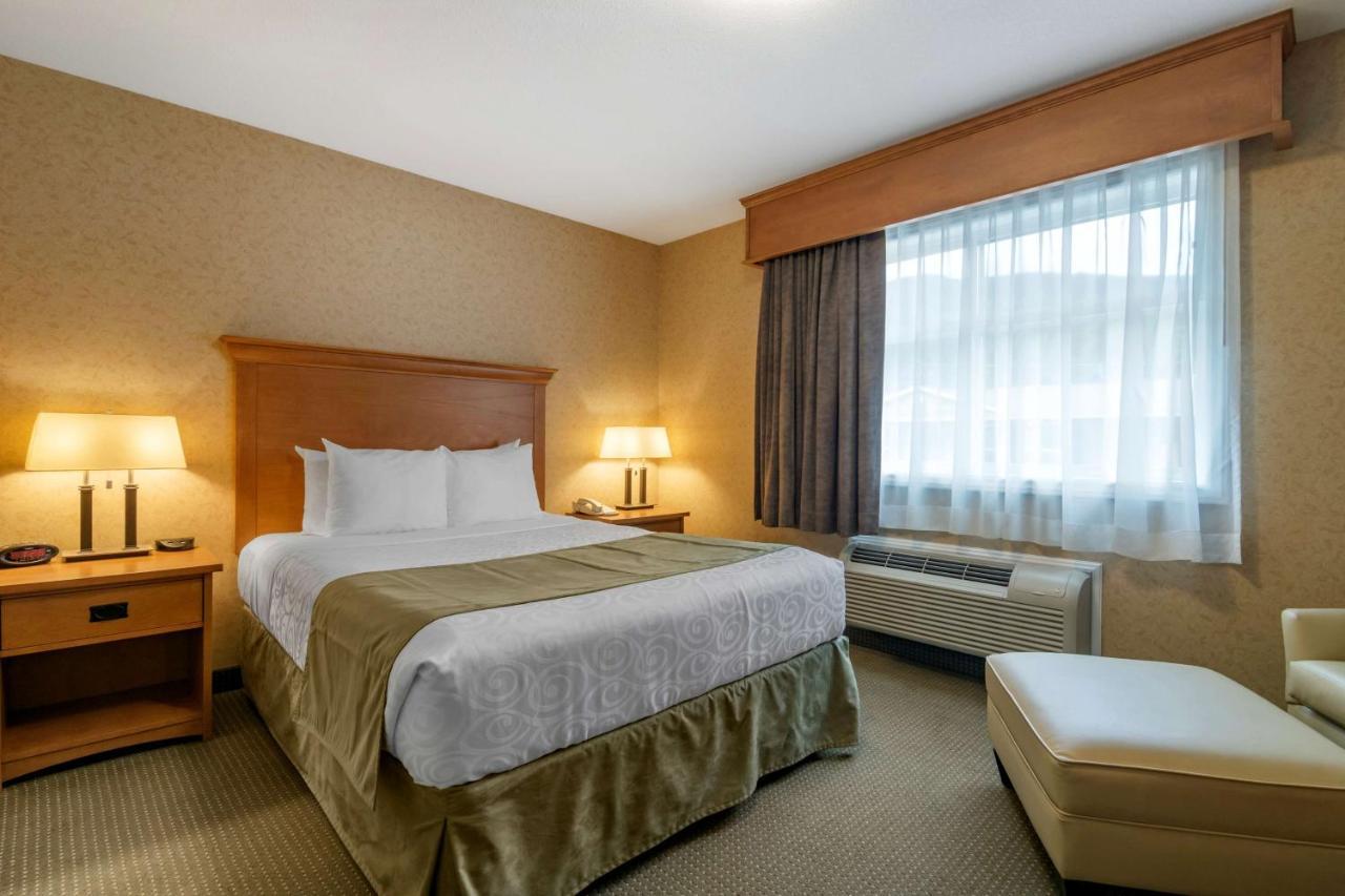 Best Western Sicamous Inn Exterior foto